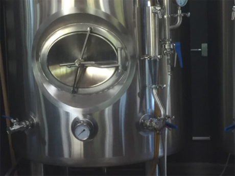 brite tank with beer taps.png
